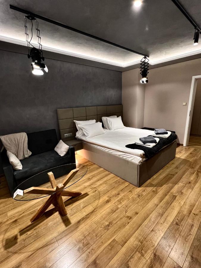 Apartament Varosha Luxury Łowecz Zewnętrze zdjęcie