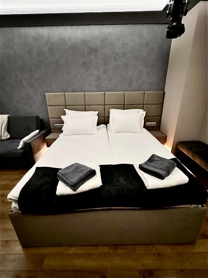 Apartament Varosha Luxury Łowecz Zewnętrze zdjęcie